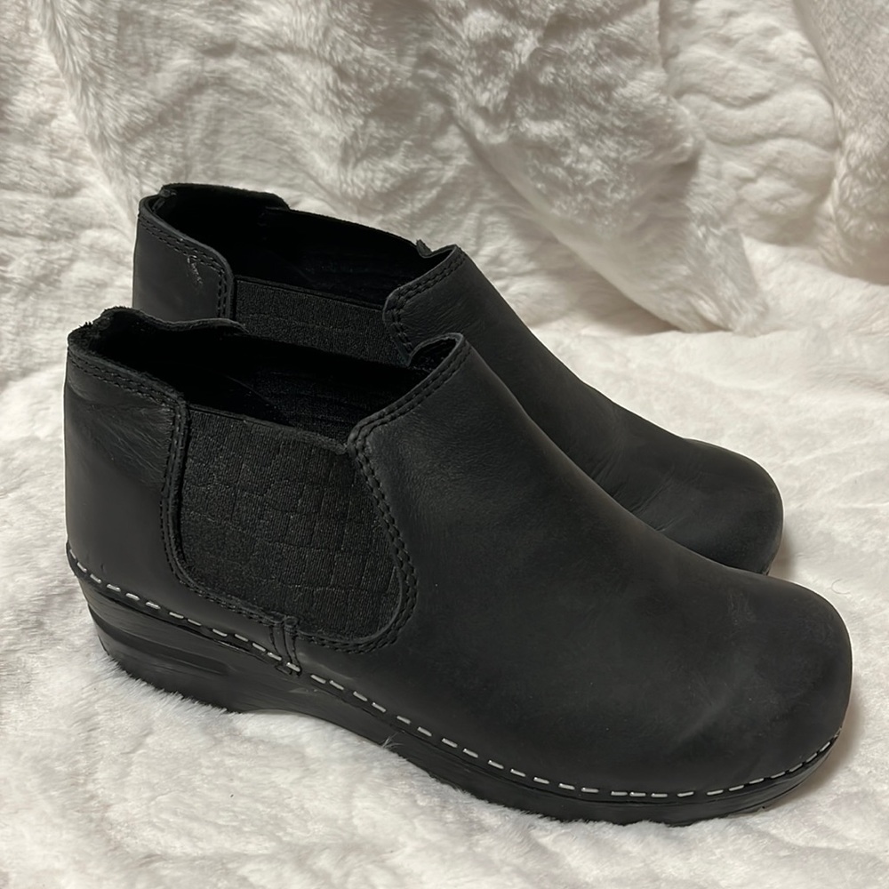 Sanita The Original Danish Clogs. Black. NWOT. Size 38